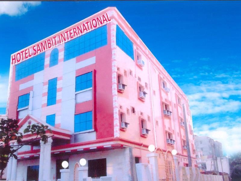 Hotel Sambit International, Near Sea beach Puri Esterno foto